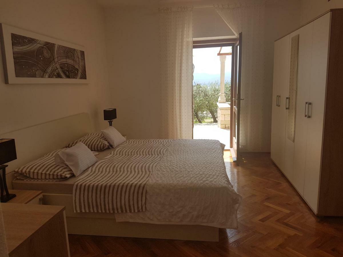 Apartments Podbarje Μπολ Εξωτερικό φωτογραφία
